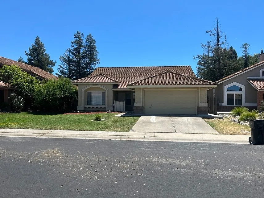 Laguna West Way