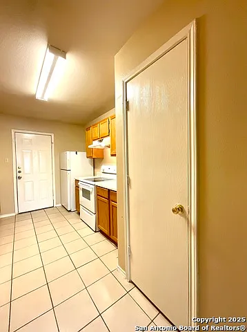 7560 Oak Chase — Photo 25