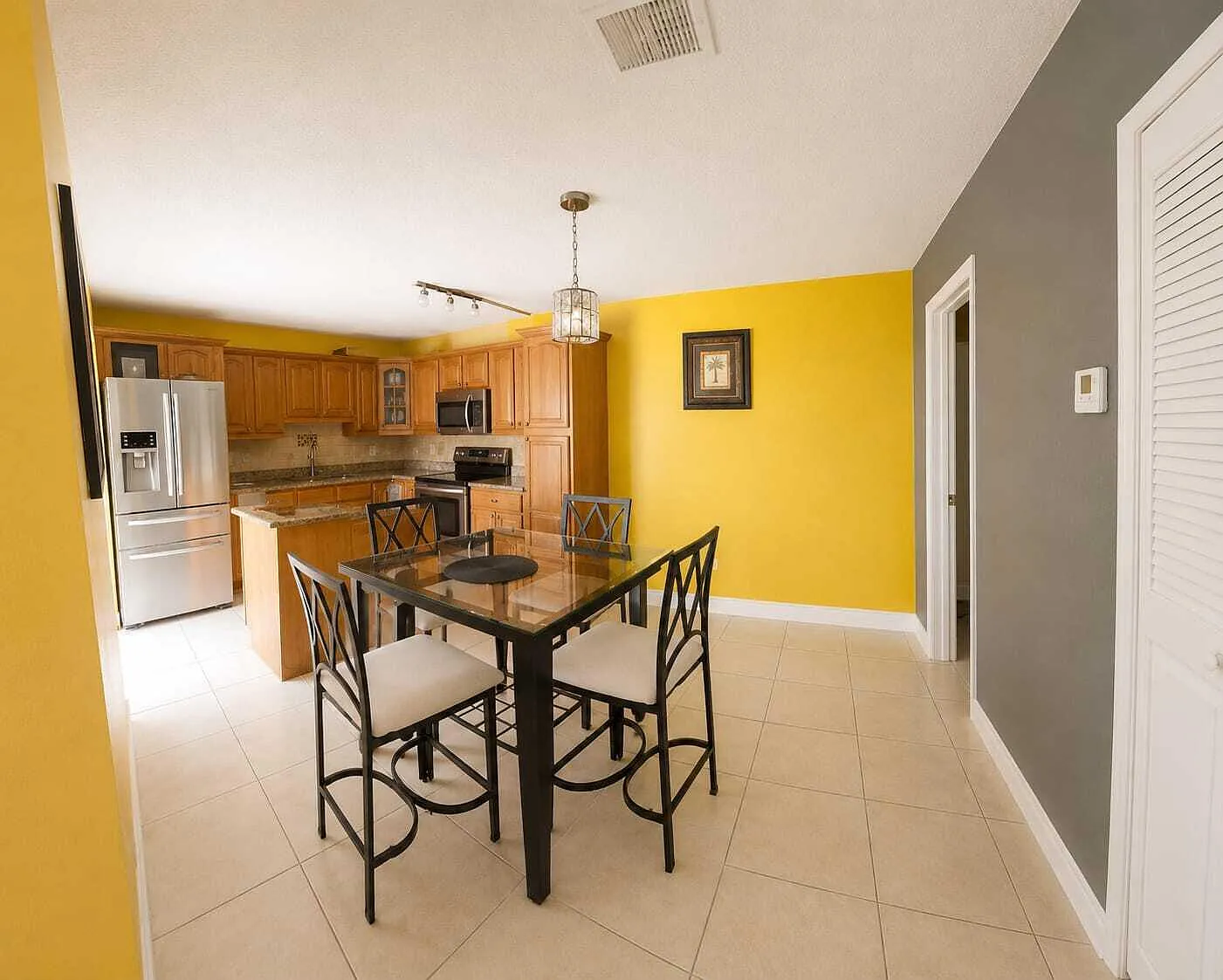 2 bed, 2.0 bath, 1232 sqft, $2,500 — Photo 2
