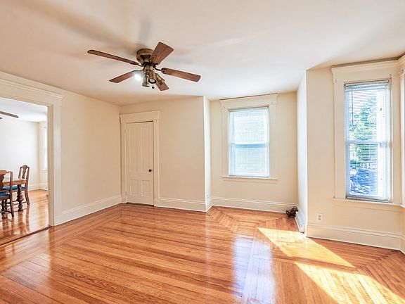 4th image of 76 Atlantic St
