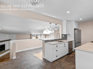 9069 Emerald Grove Ave, Lakeside, CA 92040