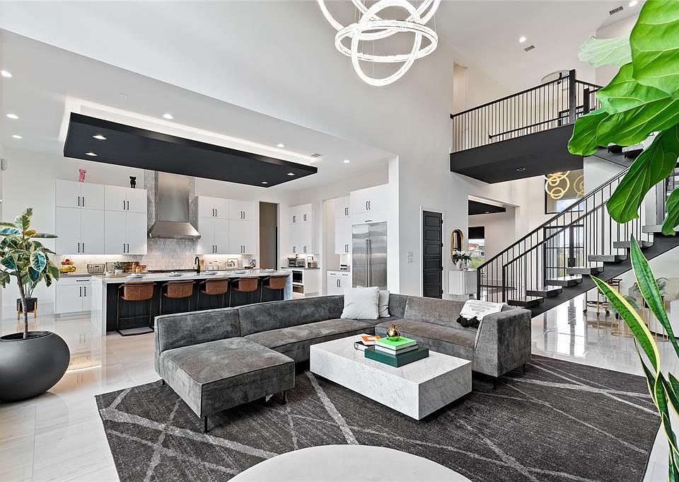1st image of 30 Alexandra Way Cir