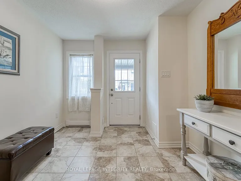 138 Grenadine St — Photo 4