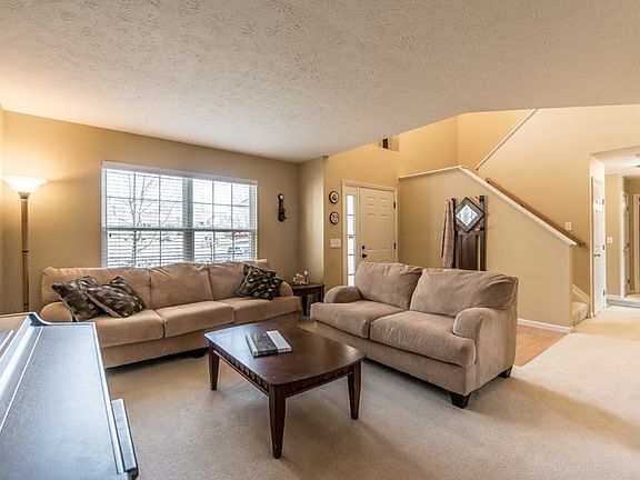 2nd image of 2062 Woodmere Ct