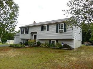 11 Acadia Rd, Gardner, MA 01440