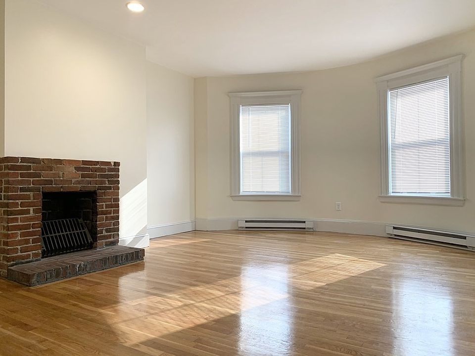 1st image of 514 Mass Ave #4