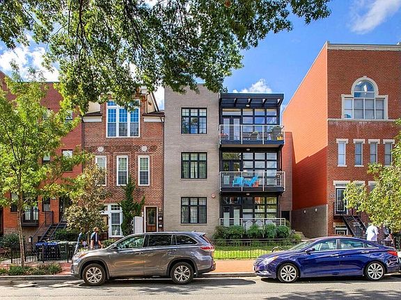 2128 11th St. NW - in the heart of everything.