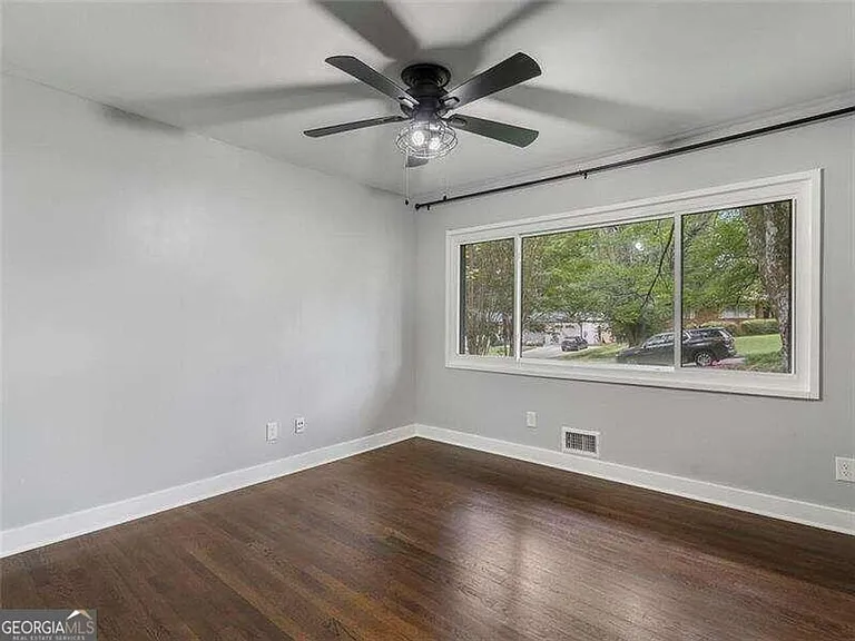 1914 McJenkin Dr NE — Photo 14