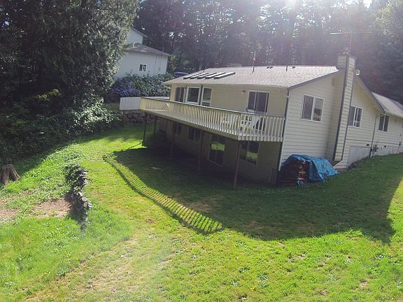 3rd image of 18108 Broadway Ave