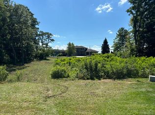 3186 Aspen Ridge Ct, Howell, MI 48843