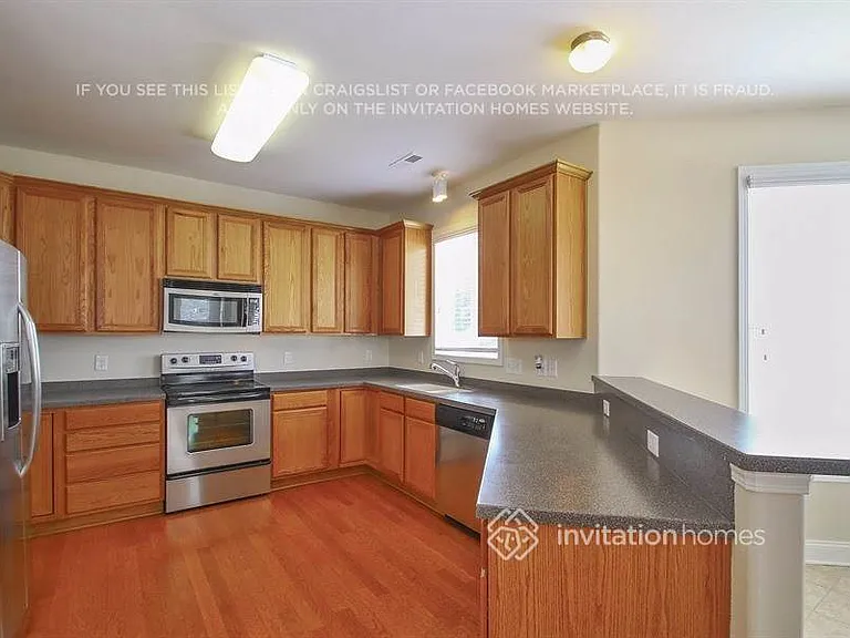 10006 Granite Trail Ln — Photo 4