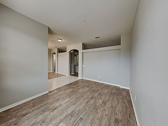 3rd image of 383 Pine Springs Dr