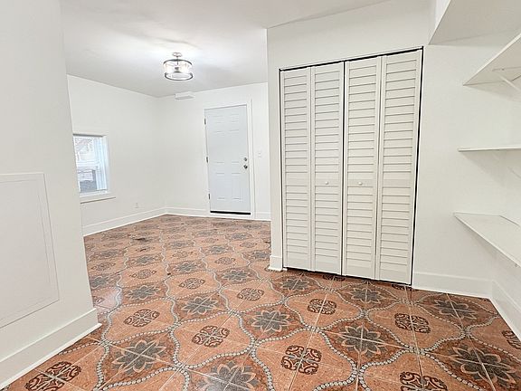 4th image of 3919 W Potomac Ave #G