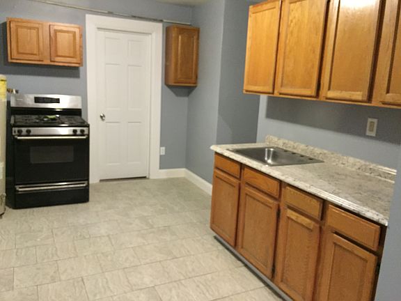 5th image of 3 Ely Ave APT 3