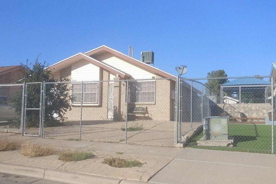 2nd image of 9339 Chantilly Dr