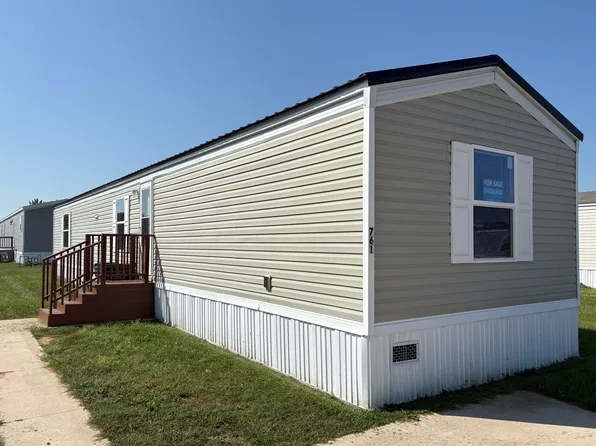 761 Maplewood Ln, Rochester, IN 46975