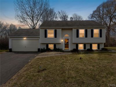 8196 Rizzo Dr, Clay, NY, 13041