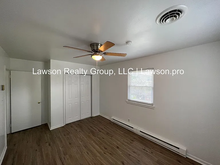 Suburban 739-741 — Photo 24