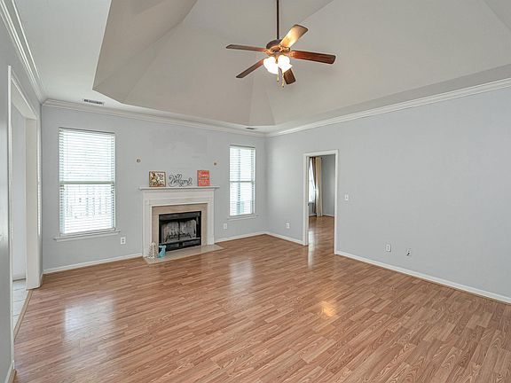 4th image of 1244 Sierra Ct