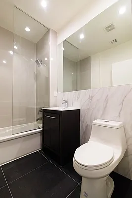 Rented by Nooklyn NYC LLC | media 18