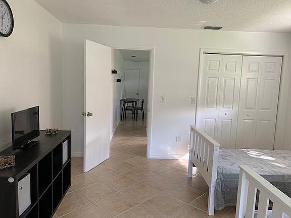 4th image of 12116 Margarita Ave