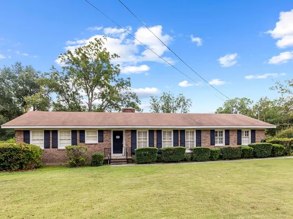 2705 Griffin Dr, Dothan, AL 36303