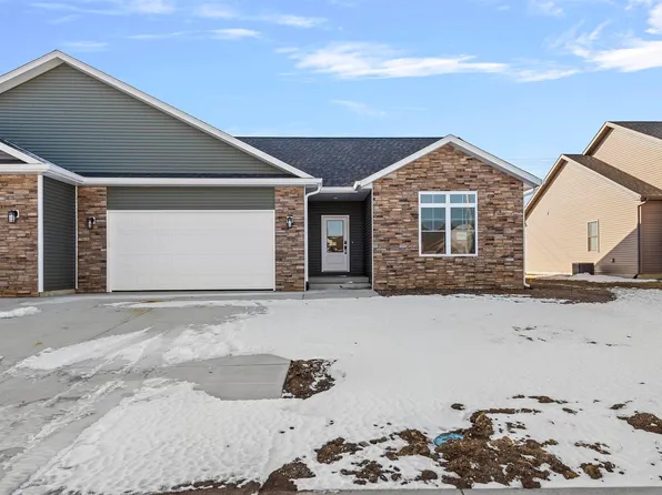 4505 Castle Pines Dr, Springfield, IL 62711