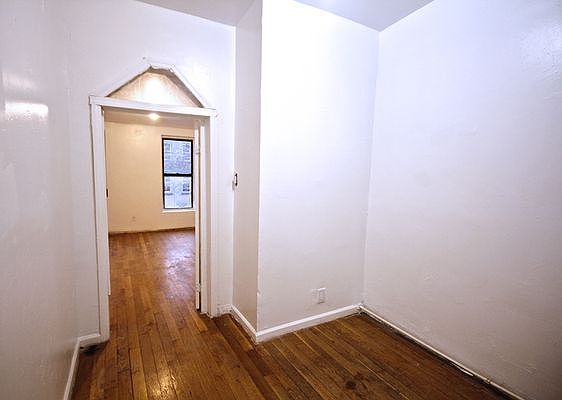 3rd image of 1507 Fulton St #2B