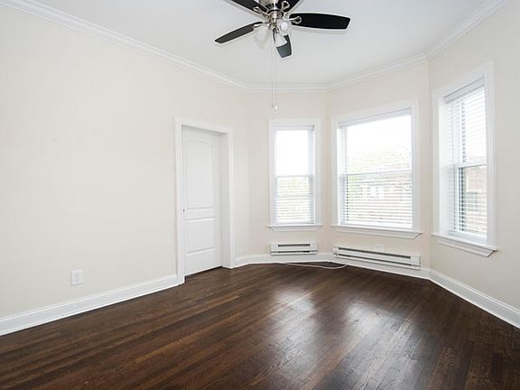 4th image of 921 W Waveland Ave #23-2B