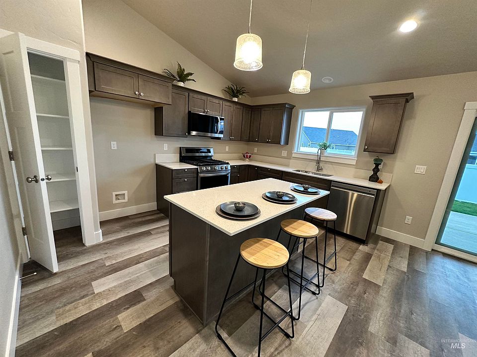 1441 NW 24th St, Fruitland, ID 83619 Zillow