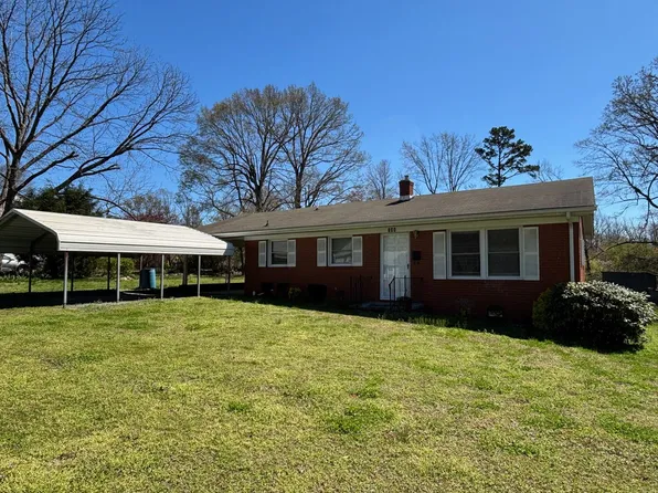 344 Hall Dr, Asheboro, NC 27205