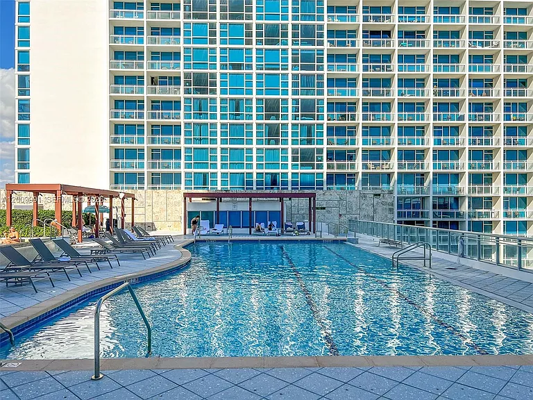 6799 Collins Ave #804 — Photo 19