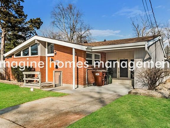 3rd image of 10868 Carnegie Dr