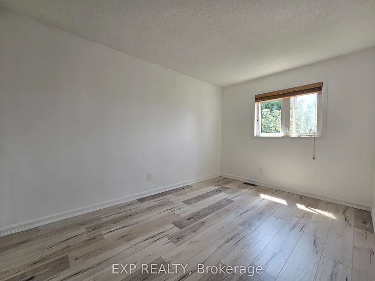 90 Lightfoot Pl #75 — Photo 15