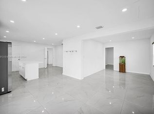 3455 NW 102nd St, Miami, FL 33147