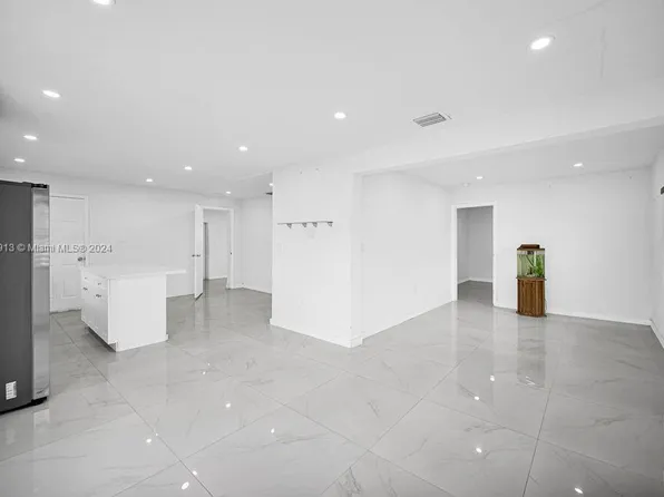 3455 NW 102nd St, Miami, FL 33147