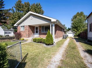 323 Goetz Ave, Saint Louis, MO 63125