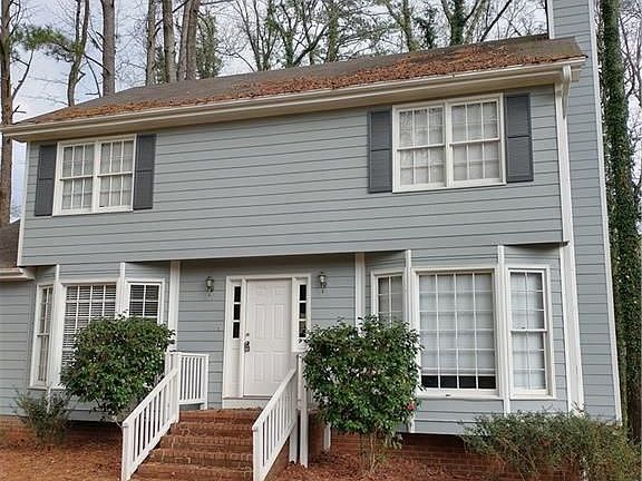 2nd image of 189 Knollwood Dr