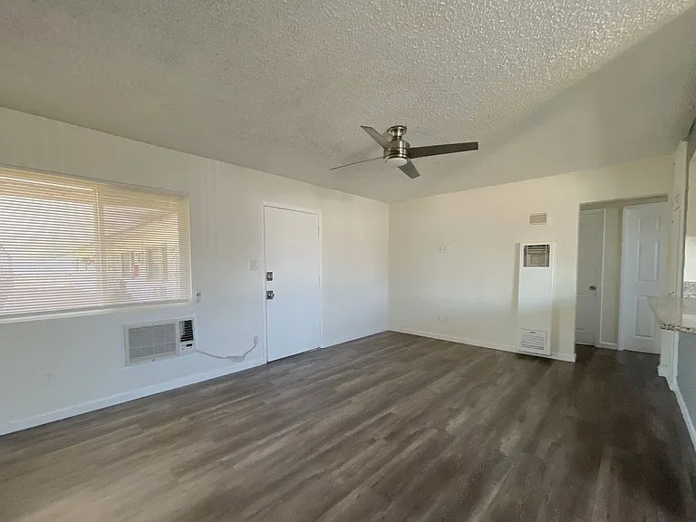 Pueblo Bonito Apartments — Photo 26