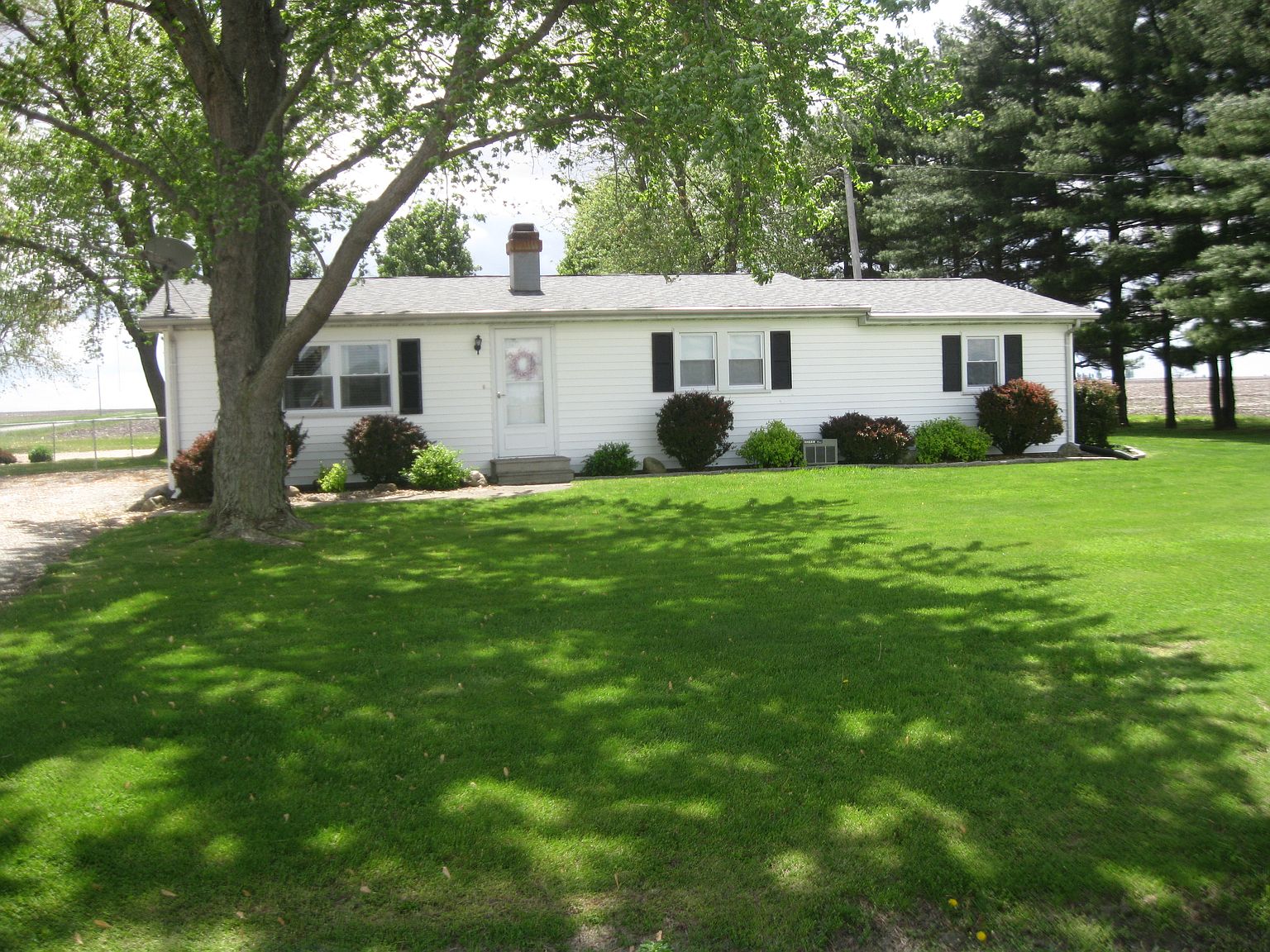 497 Old Springfield Rd, Lovington, IL 61937 Zillow