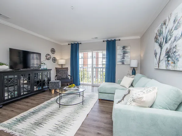 Heritage at Settlers Landing Apartments