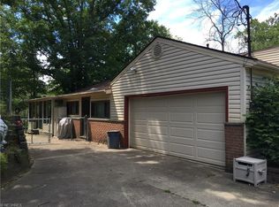 2100 Glenwood Dr, Twinsburg, OH 44087