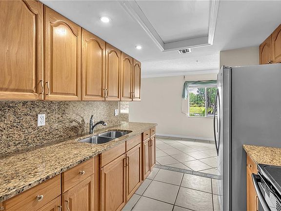 3rd image of 2366 E Mall DR #212