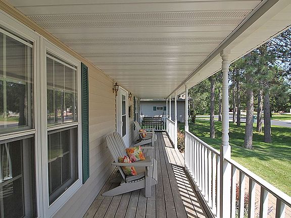 5th image of 5208 Russell Dr