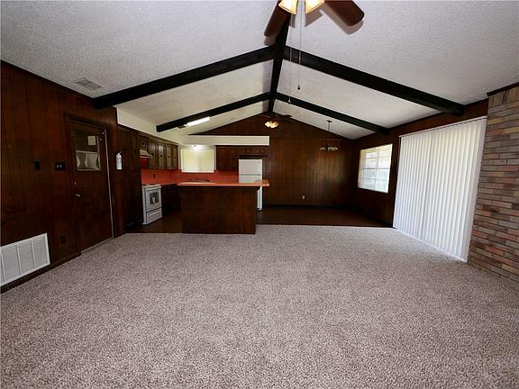 5th image of 229 Terlingua Dr