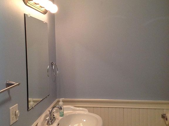 5th image of 1118 1/2 N Dartmouth St