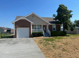 1047 Tylertown Rd, Clarksville, TN 37040