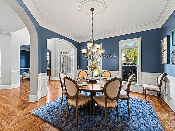 5th image of 2214 Highland Forest Dr