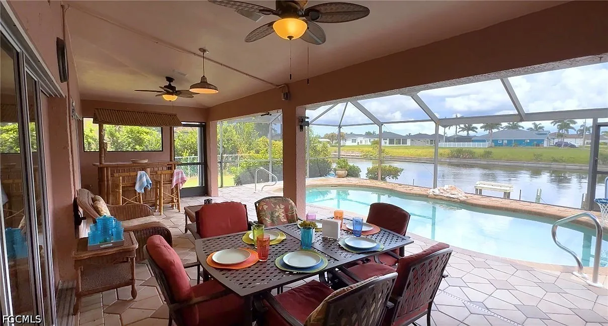 3 bed, 2.0 bath, 2238 sqft, $5,885 — Photo 4