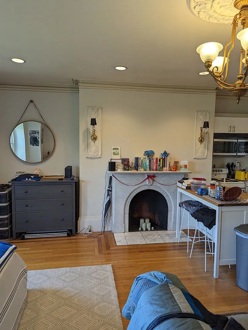 16 Commonwealth Avenue — Photo 4